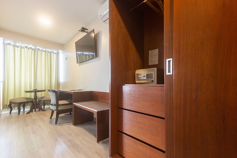 R° King-Executive Room in a hotel in Miraflores - Av. Angamo