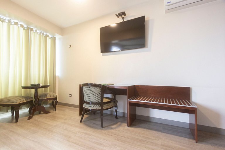 R° King-Executive Room in a hotel in Miraflores - Av. Angamo