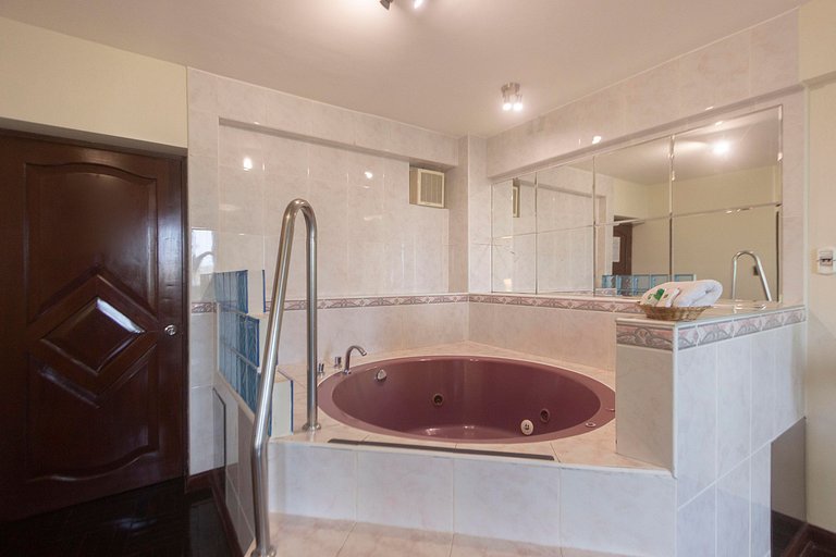 R° Suite Room with Jacuzzi in Miraflores hotel - Angamos Oes