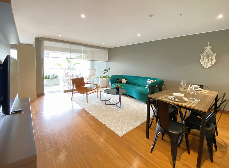 Premium Flat | Balcony & Modern Design | Barranco