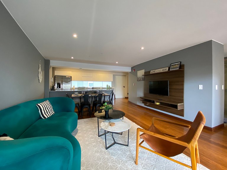 Premium Flat | Balcony & Modern Design | Barranco