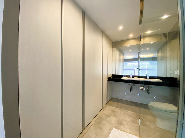 Premium Flat | Balcony & Modern Design | Barranco