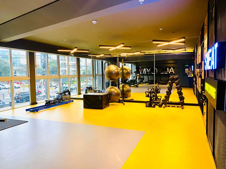 Executive Apartment San Isidro | Pool Gym WiFi AC